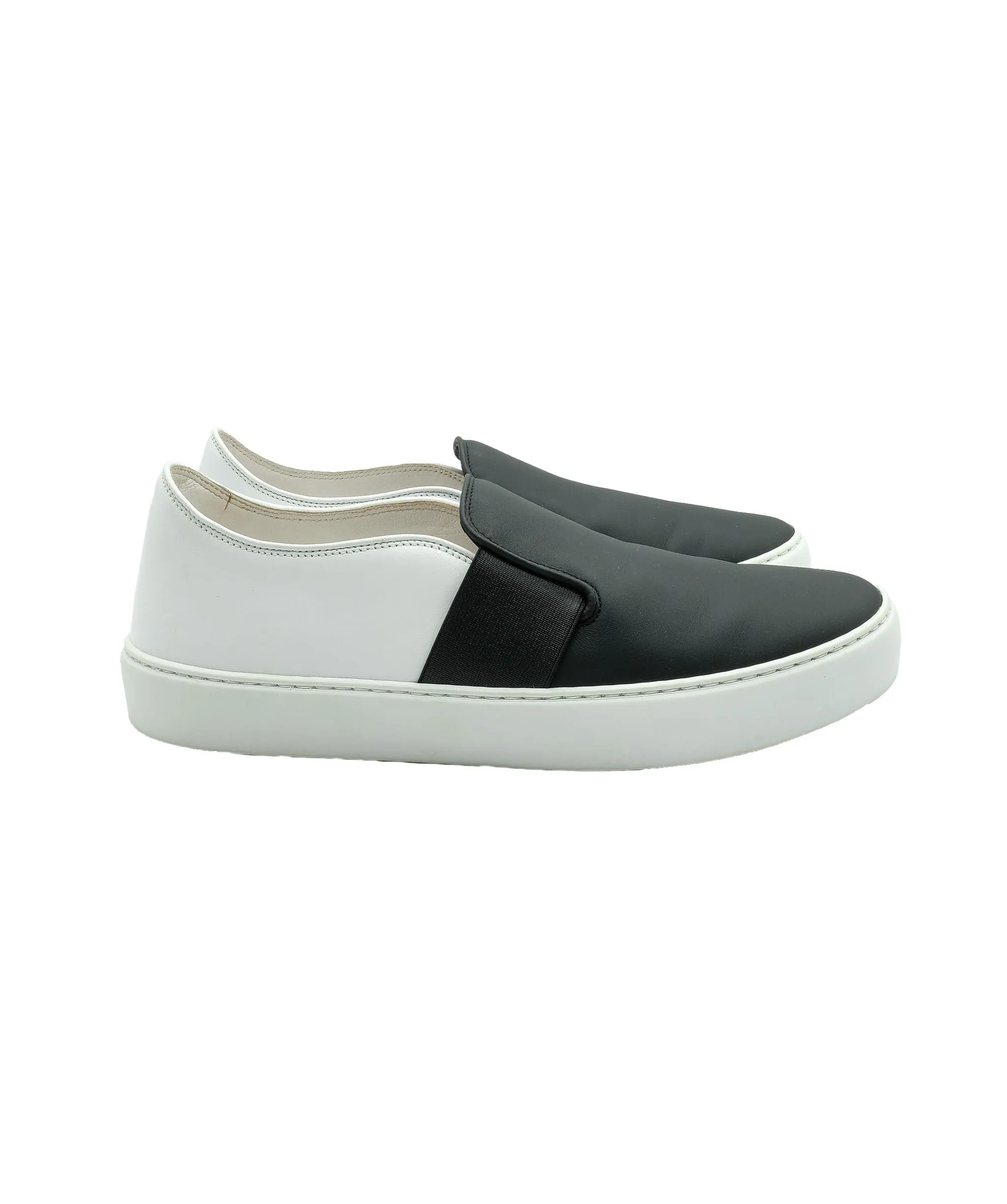 Chanel Black White Slip Ons 40EU