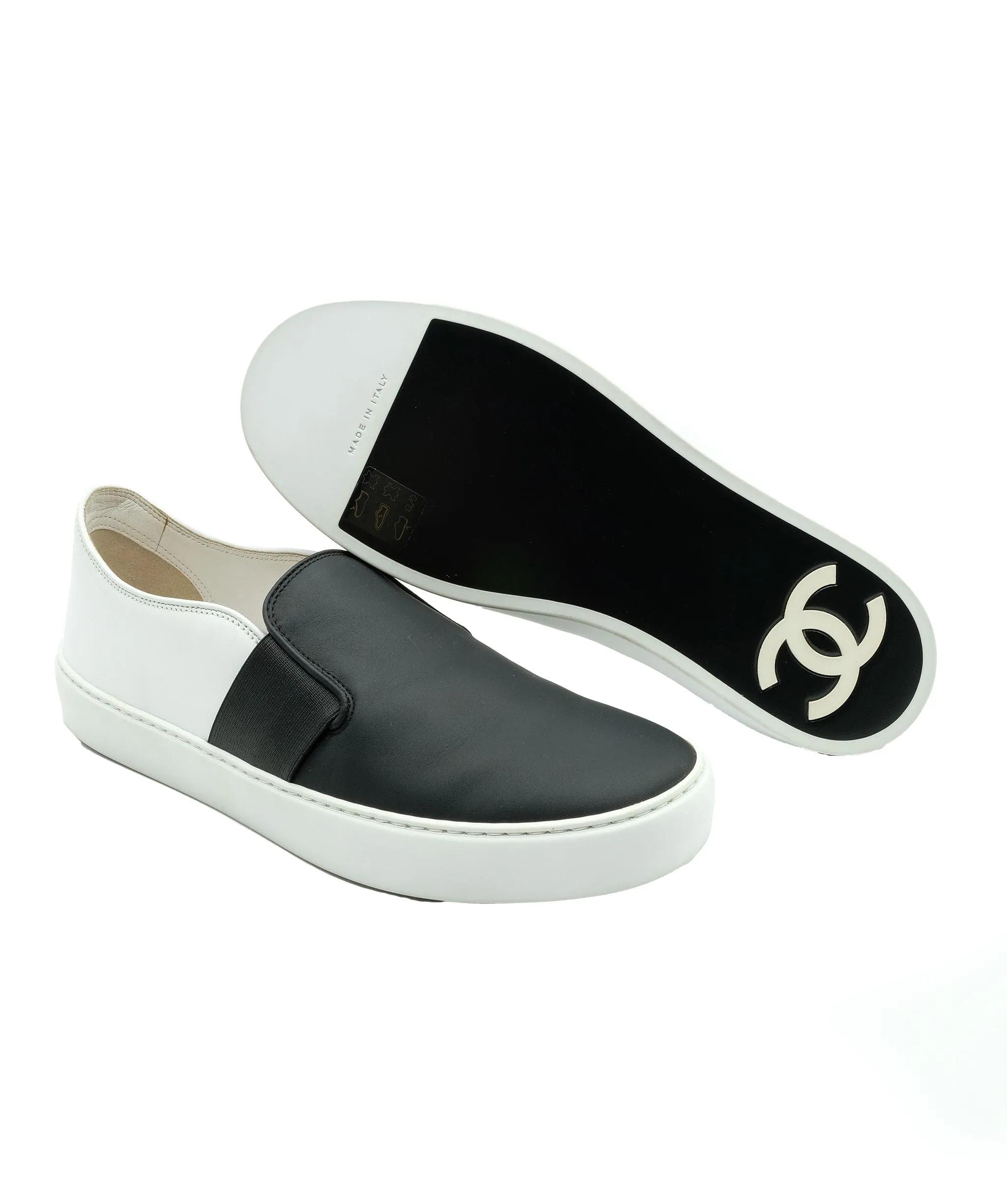 Chanel Black White Slip Ons 40EU