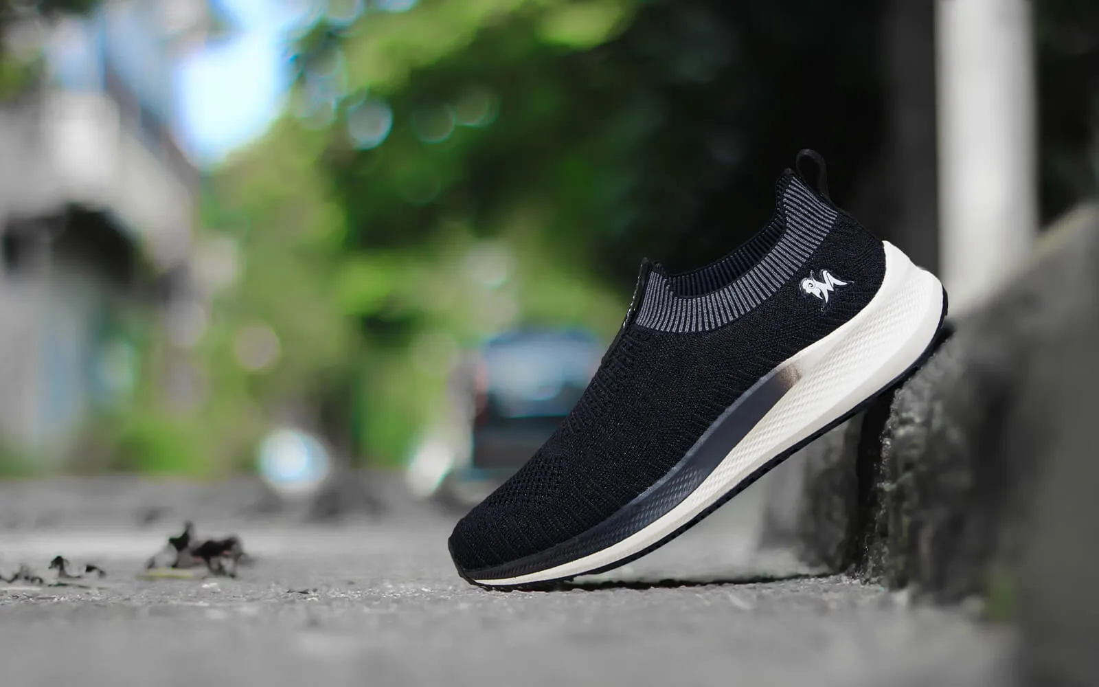 Grip Fit Slip Ons : Black