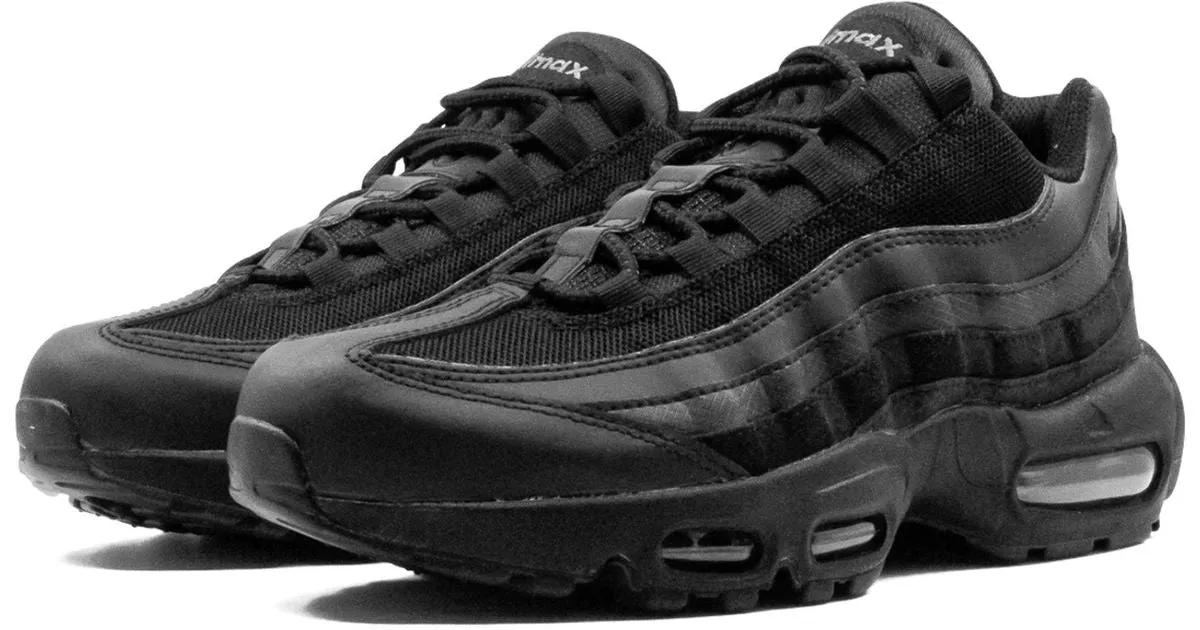 NIKE AIR MAX 95 ESSENTIAL TRIPLE BLACK (2020/2023)